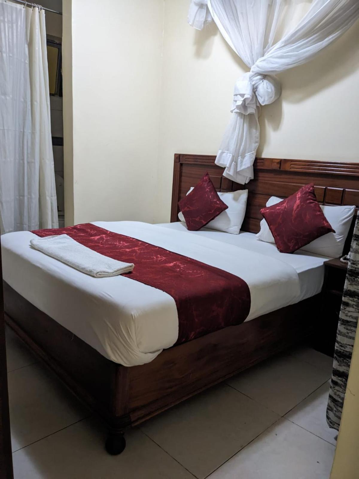 Epitome Times Hotel Nairobi Exteriör bild