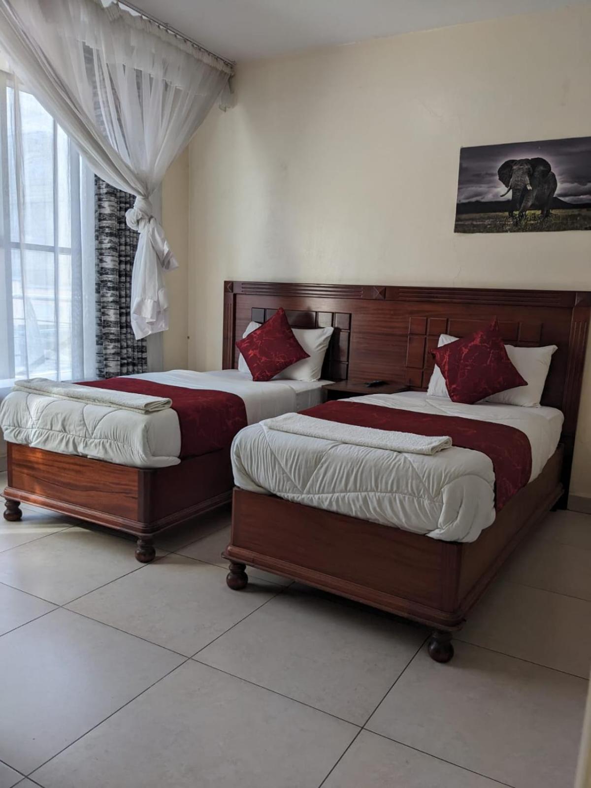Epitome Times Hotel Nairobi Exteriör bild