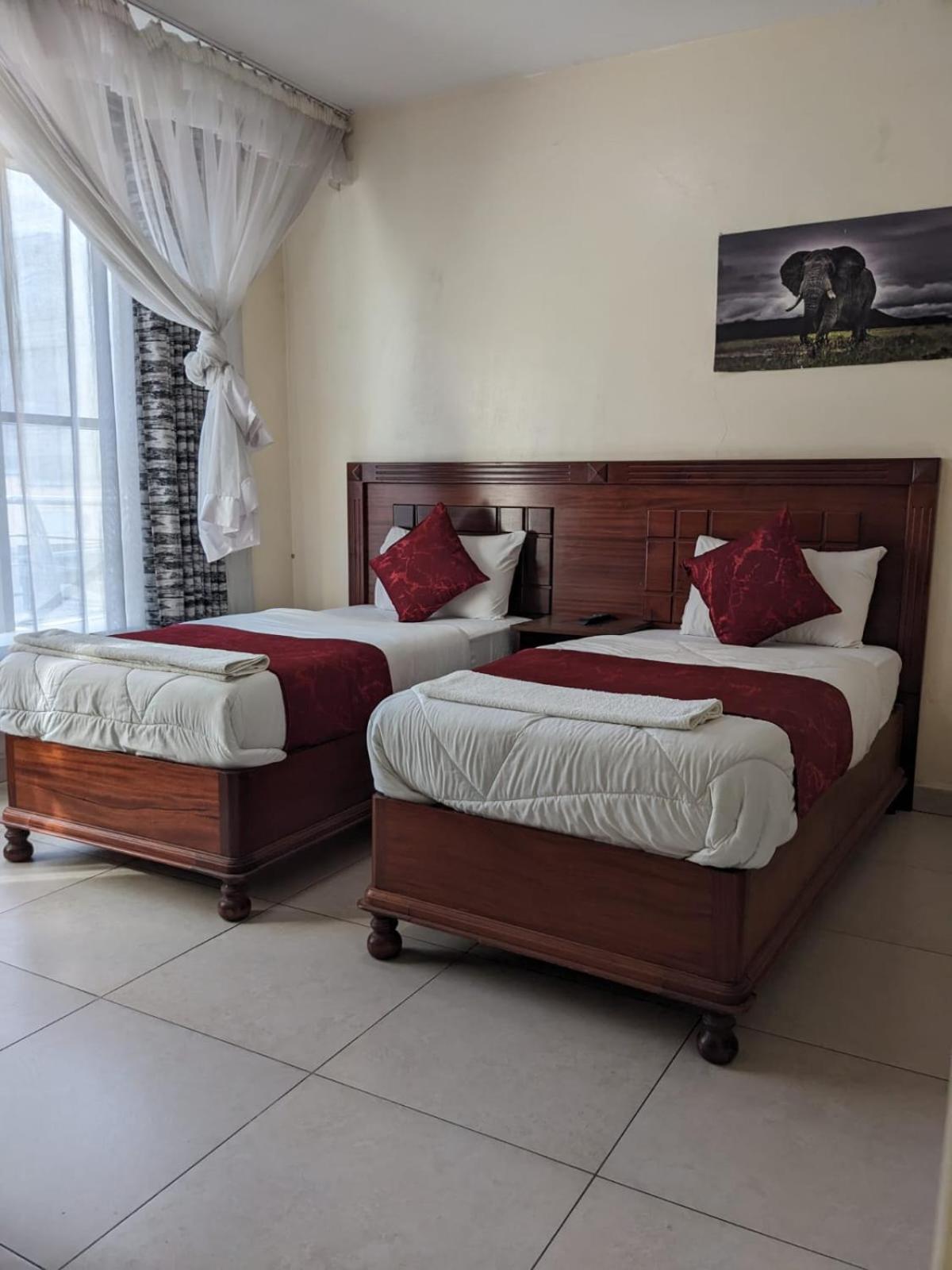 Epitome Times Hotel Nairobi Exteriör bild